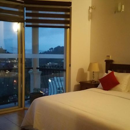 36 Bed & Breakfast แคนดี้ ภายนอก รูปภาพ